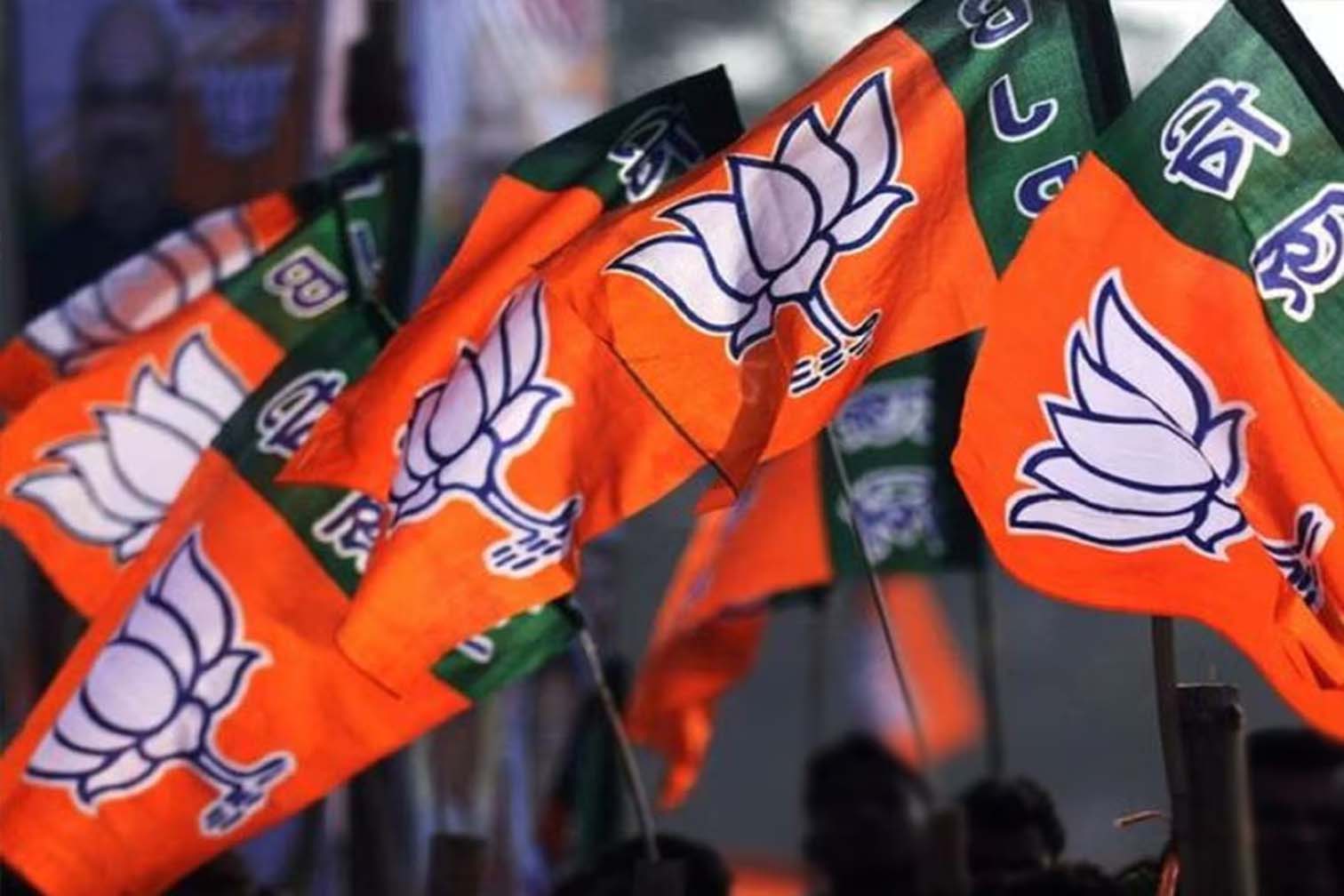बड़ी खबर : उत्तराखण्ड भाजपा की प्रदेश की नई कार्यकारिणी का हुआ गठन ,धर्मनगरी से इनको मिला स्थान,इन्होने दी बधाई । आखिर किसको -किसको और किसने ? Tap कर देखे लिस्ट